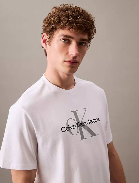 Футболка чоловіча Calvin Klein з написом по центру біла 21891289 фото