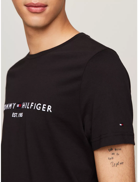 Футболка чоловіча Tommy Hilfiger з написом чорна 78J6318-P8F фото